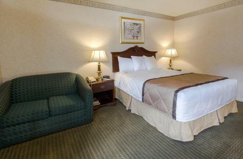 Motel Hill City Inn