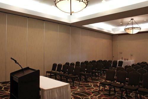 Hotel Doubletree By Hilton Norfolk Airport