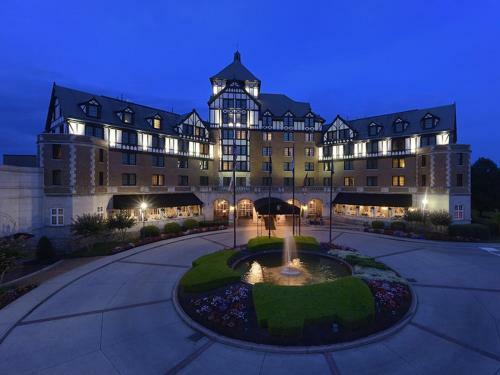 Hotel Roanoke & Conference Center, Curio Collection By Hilton