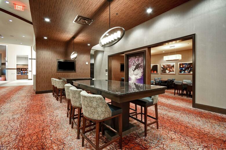 Hotel Embassy Suites Springfield