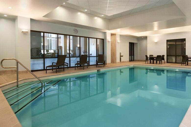 Hotel Embassy Suites Springfield