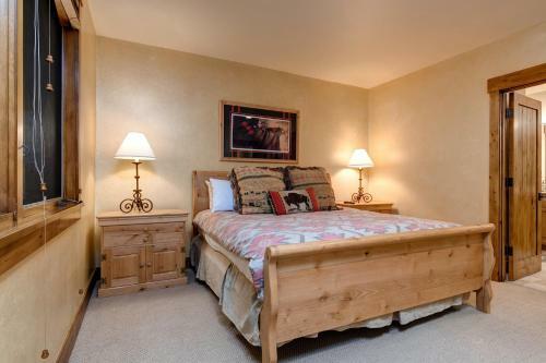 Abode At Arrowood