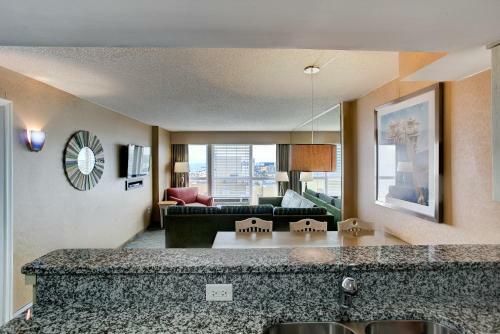 Boardwalk Resort Hotel And Villas