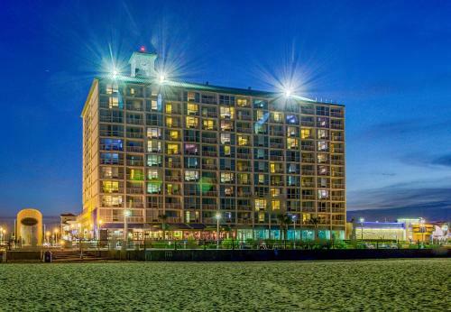 Boardwalk Resort Hotel And Villas