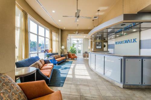 Boardwalk Resort Hotel And Villas