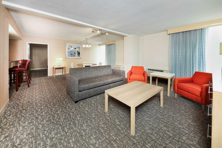 Hotel Doubletree By Hilton Virginia Beach