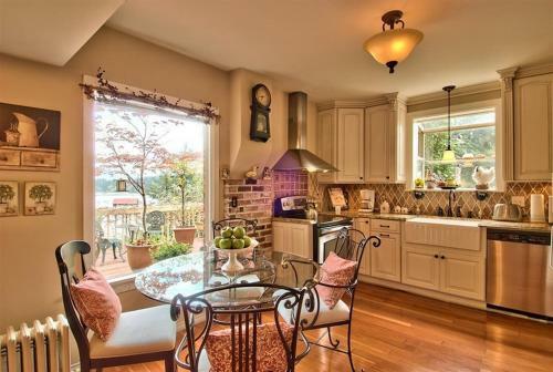 Oyster Bay Manor