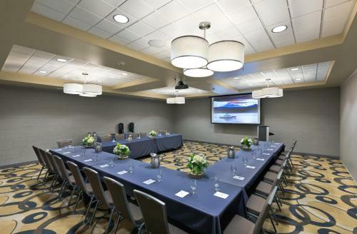 Hotel Oxford Suites Bellingham