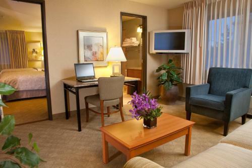 Hotel Silver Cloud Inn - Bellevue Downtown