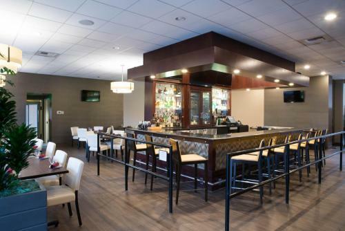 Hotel Embassy Suites By Hilton Seattle Bellevue
