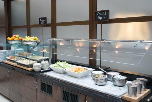 Hotel Embassy Suites By Hilton Seattle Bellevue