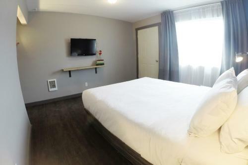 Salt Hotel