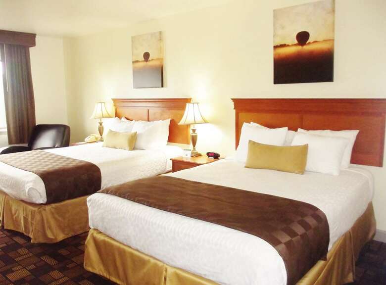 Best Western Plus Lake Front Hotel