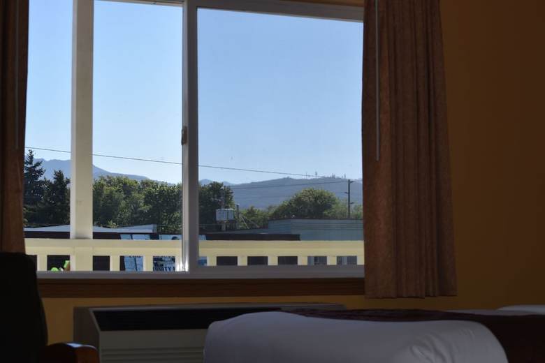 Royal Victorian Motel