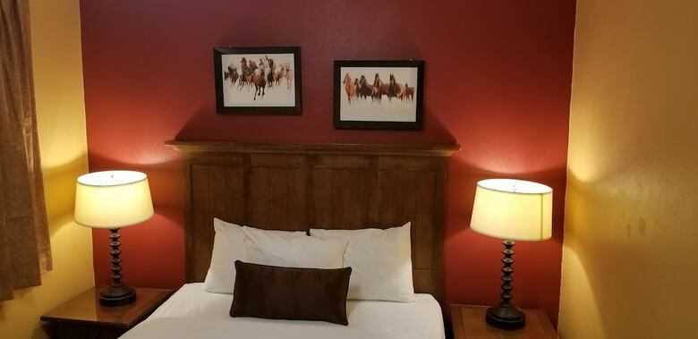 Royal Victorian Motel