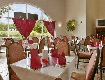 Hotel Ramada Inn & Suites Sea-tac
