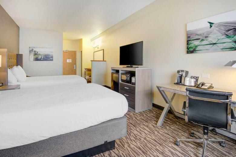 Hotel Best Western Plus Peppertree Airport Inn