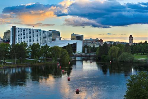 Hotel Oxford Suites Spokane