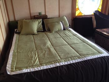 Cottage Lake Tree House Bed And Breakfast