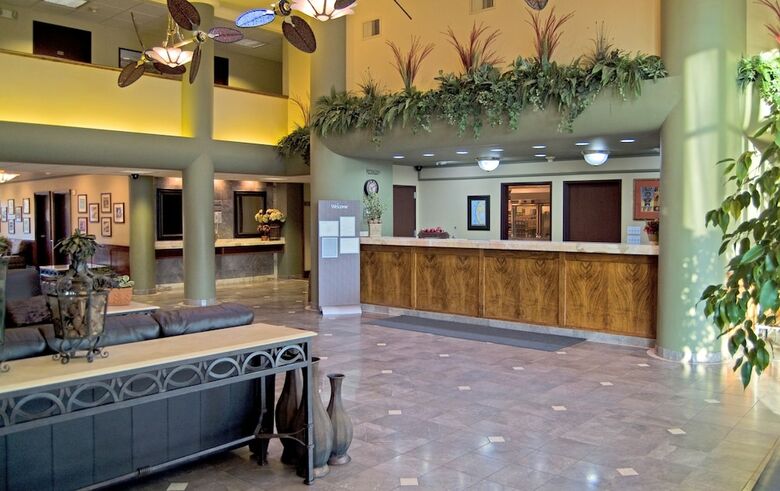 Hotel Oxford Suites Yakima