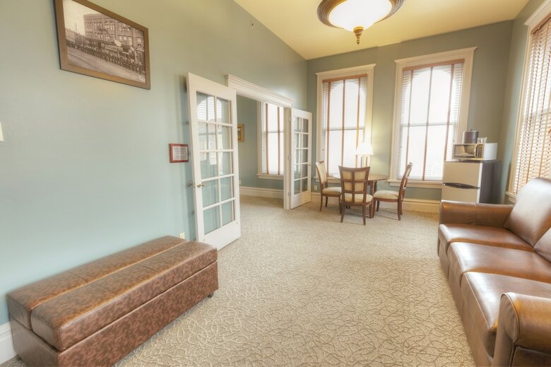 Montvale Hotel