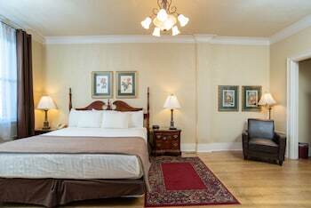 Marqueen Hotel