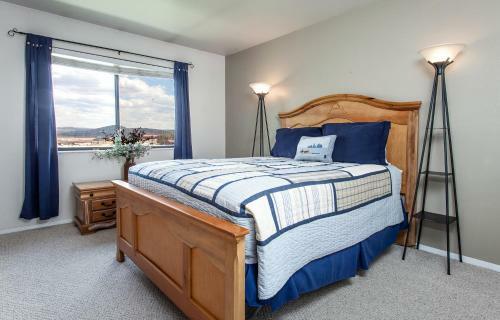 Hotel Powderwood Condominiums
