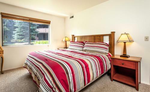 Hotel Powderwood Condominiums