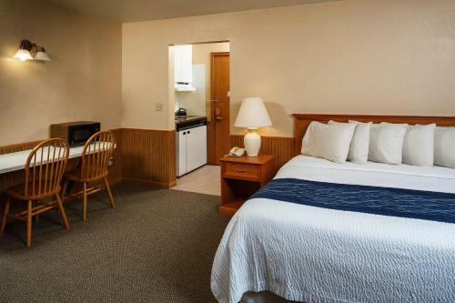 Hotel Ephraim Shores Resort