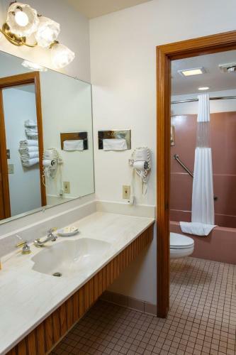 Hotel Ephraim Shores Resort