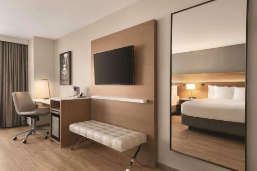 Radisson Hotel & Conference Center