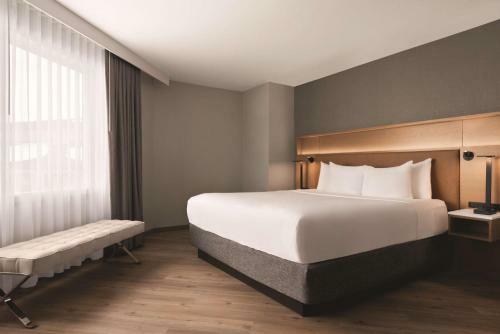 Radisson Hotel & Conference Center