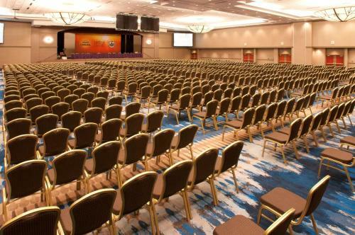 Radisson Hotel & Conference Center
