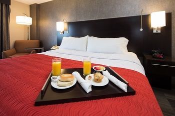 Hotel Holiday Inn Milwaukee Riverfront
