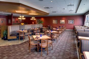 Hotel Doubletree By Hilton Milwaukee Downtown