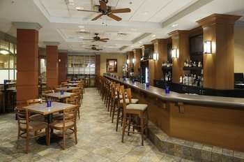Hotel Doubletree By Hilton Milwaukee Downtown