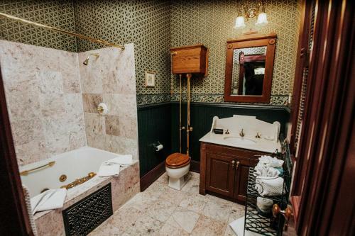 Bed & Breakfast Inn At Pine Terrace