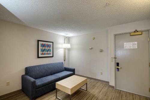 Holiday Inn Express Hotel & Suites Oshkosh - State Route 41