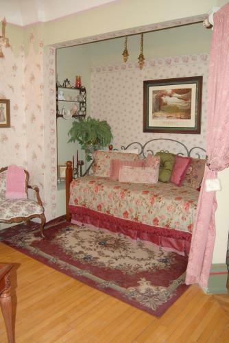 Schuster Mansion Bed & Breakfast