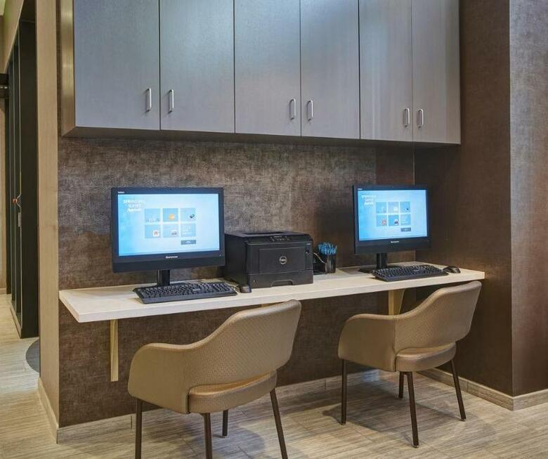 Hotel Springhill Suites By Marriott Milwaukee Downtown
