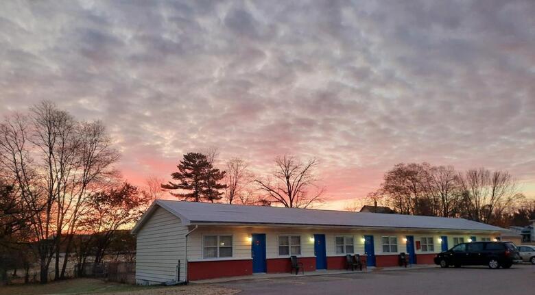 Hotel Motel Reedsburg