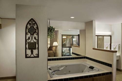Hotel Baymont Inn & Suites Whitewater