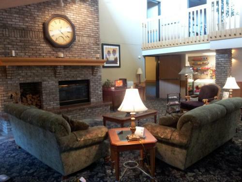 Cobblestone Hotel And Suites - Wisconsin Rapids