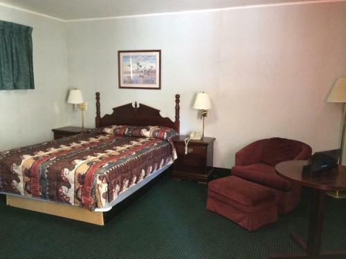 Motel Rapids Inn & Suites