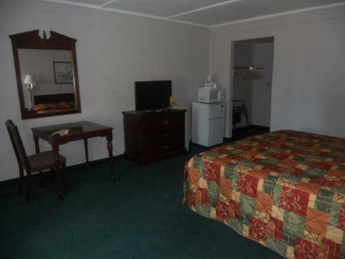 Motel Rapids Inn & Suites