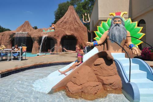 Atlantis Waterpark Hotel