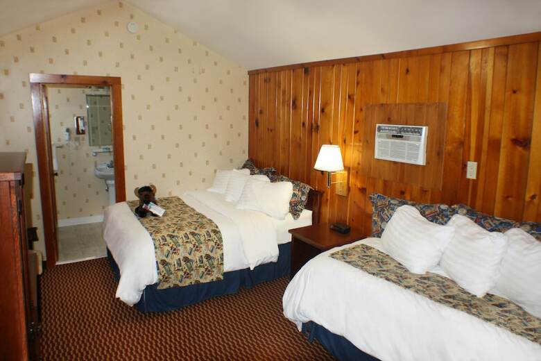 Hotel Buffalo Bill Cabin Village