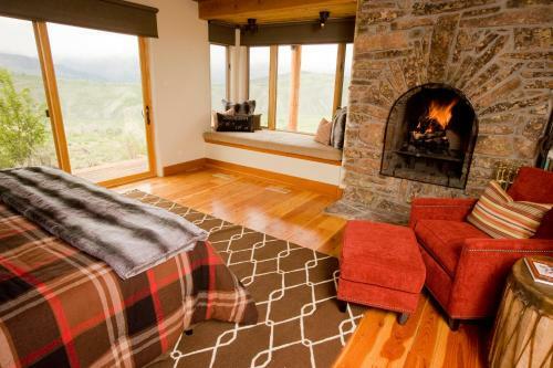 Hotel Spring Creek Ranch