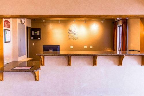 Hotel Quality Inn & Suites - University