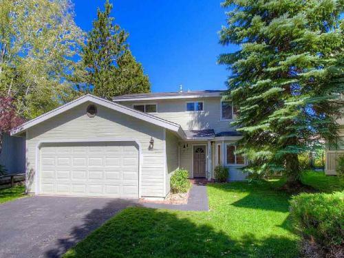 1923 Cathedral Court Home